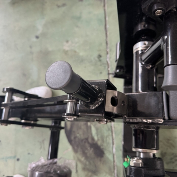 leg extension machine 6