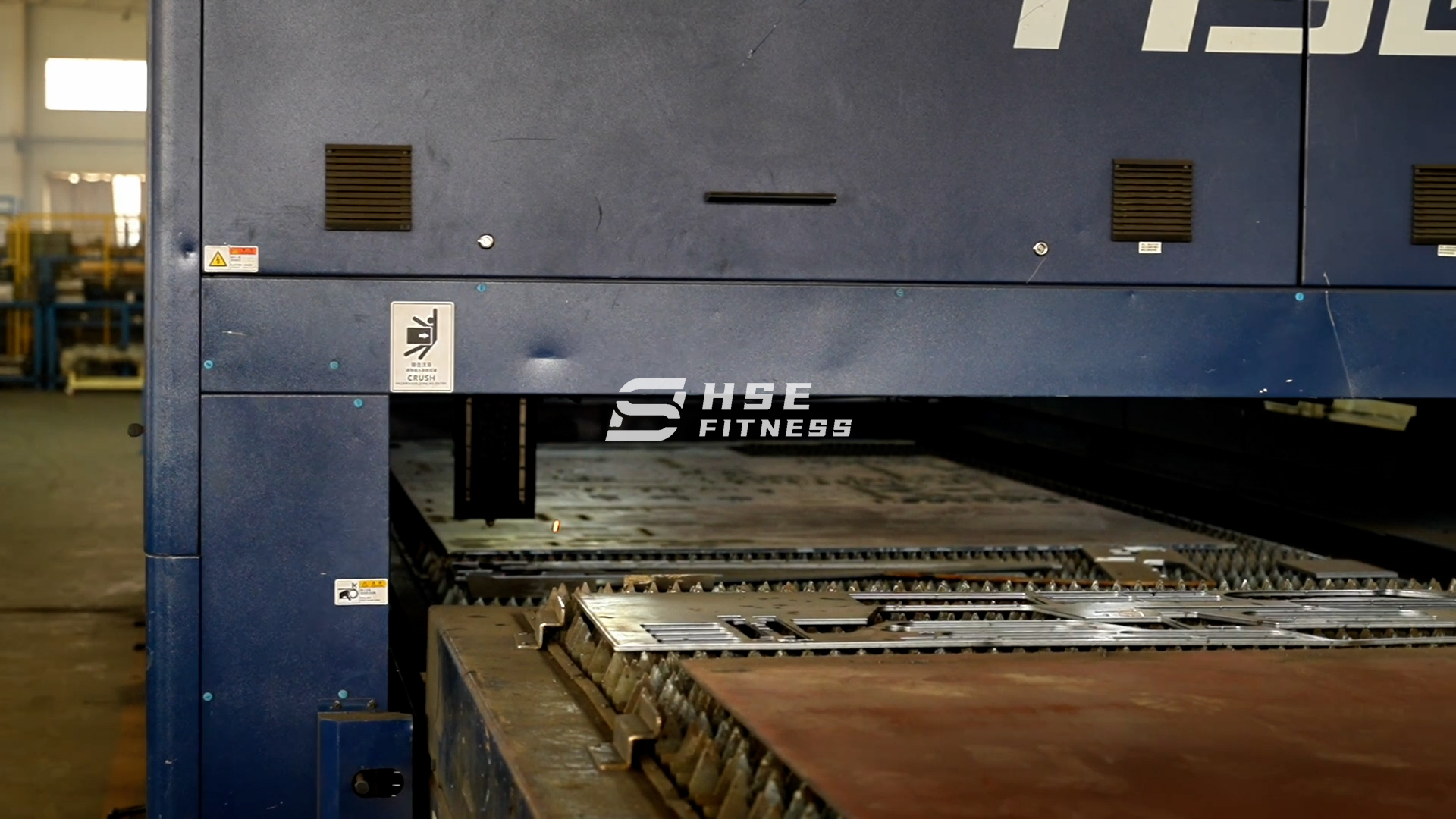 Metal board cutting Metal board cutting