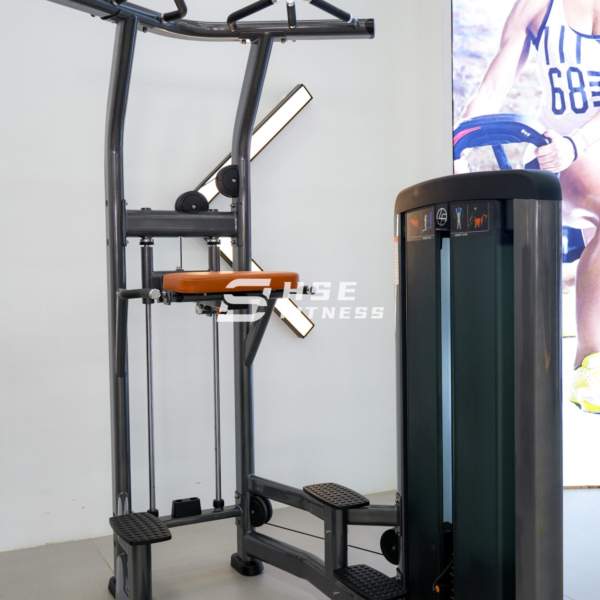 Assisted-Pull-Up-and-Dip-Machine-L-11
