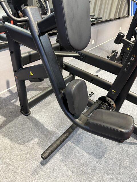 HSE-205 Pendulum Kick Back5